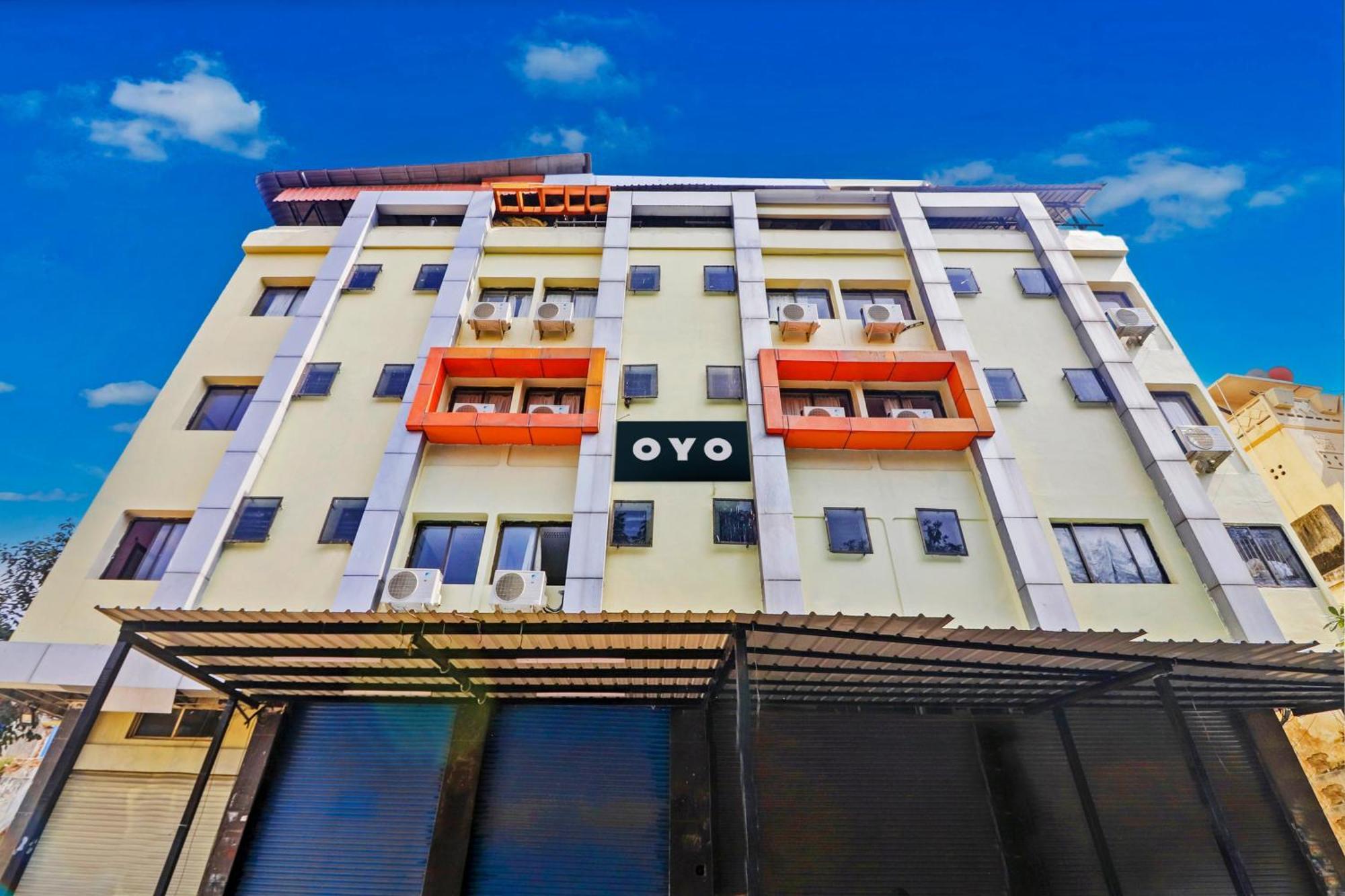 Super Collection O 77115 Vaishnavi Palace Hyderabad Exterior photo