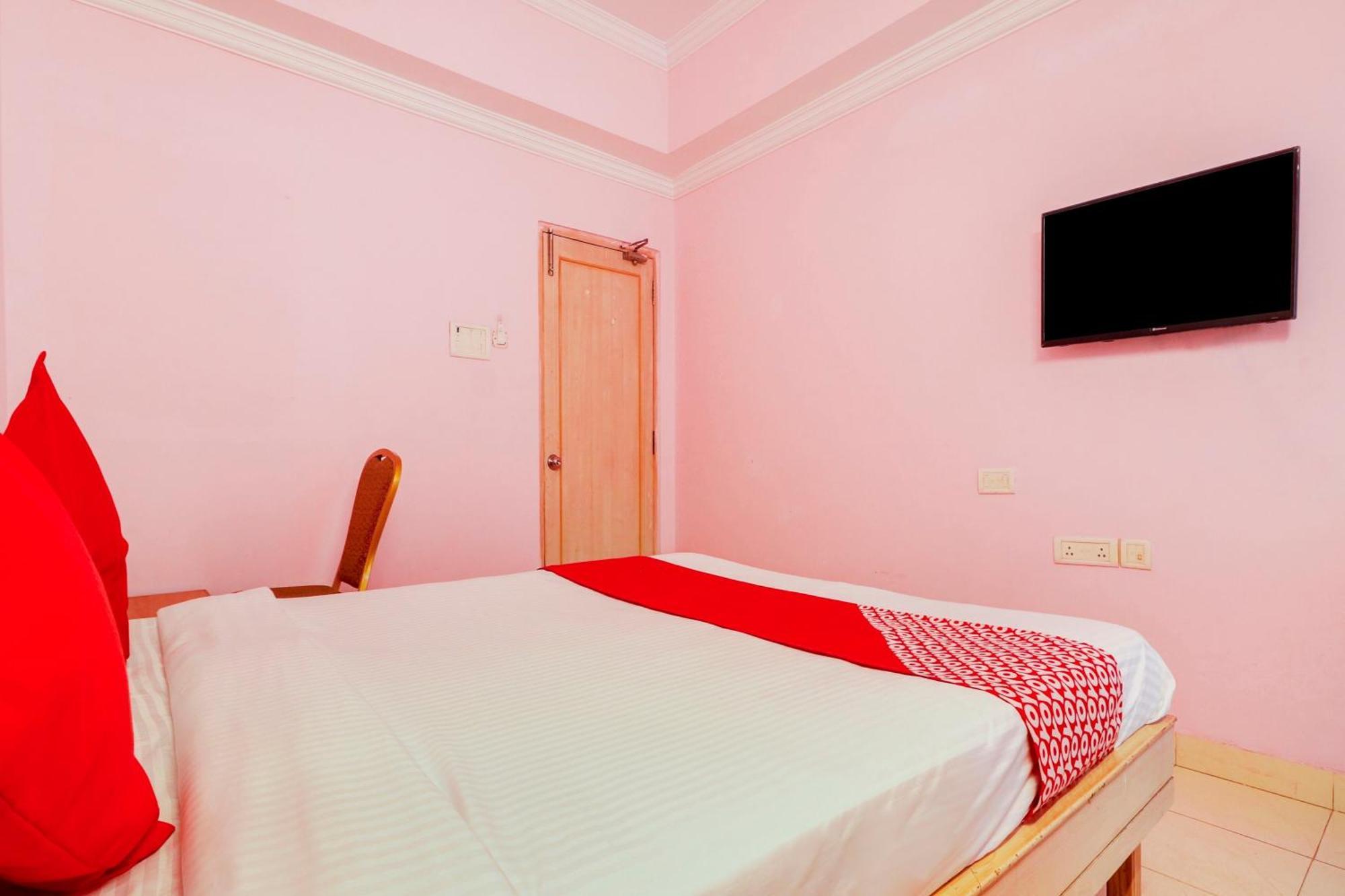 Super Collection O 77115 Vaishnavi Palace Hyderabad Exterior photo